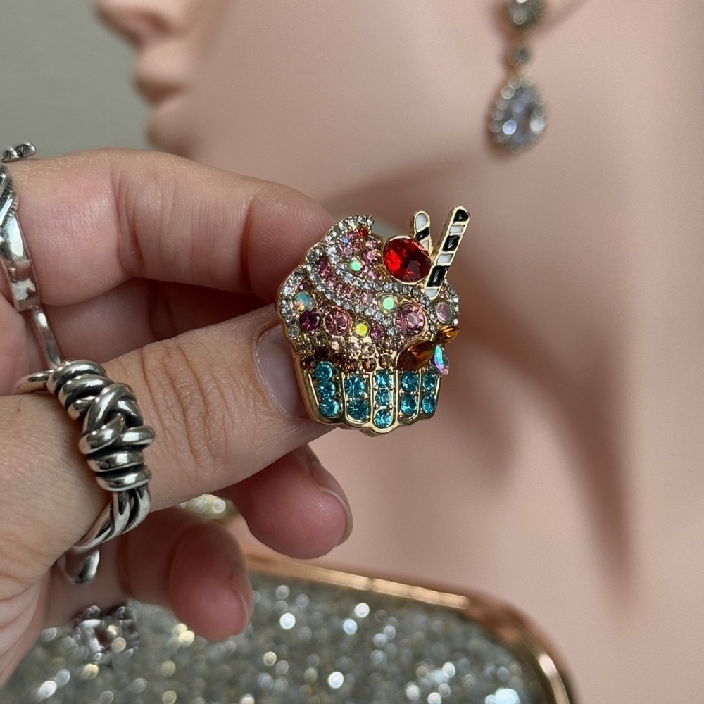 Colorful Cupcake Brooch with Crystals - Picture 3 of 11